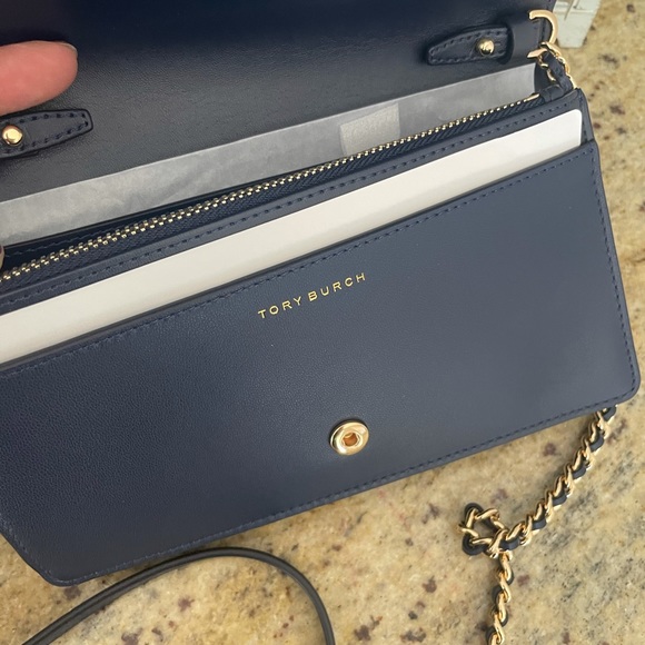 Née 💙 savanna Tory Burch crossbody/ wallet - Picture 6 of 8